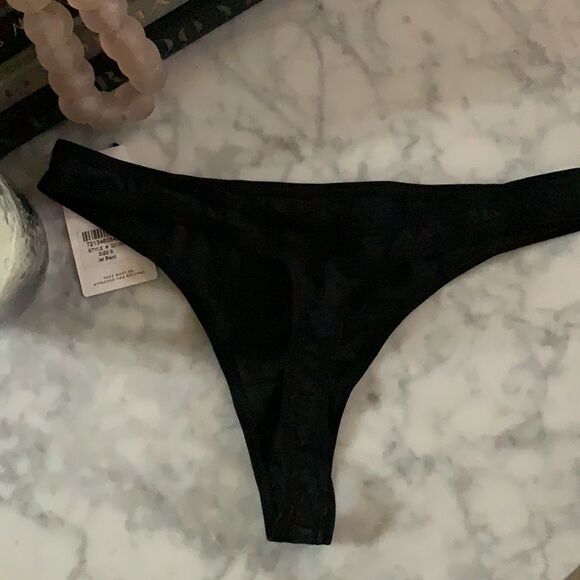 Lively Black Cotton Thong - Picture 4 of 9